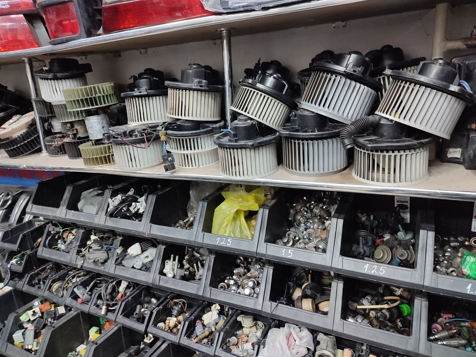 Моторчик печки разные