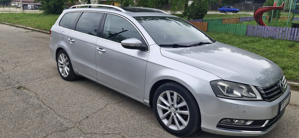 VOLKSWAGEN Passat 2012