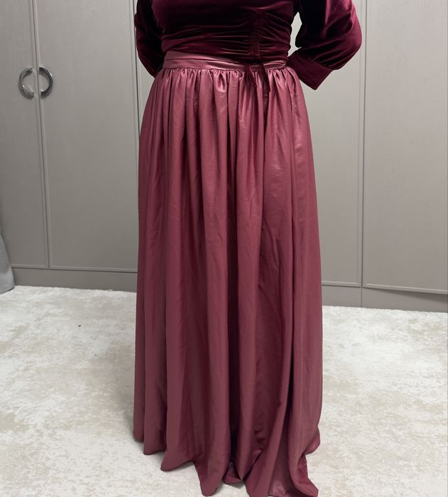 Продам платья и кофточку