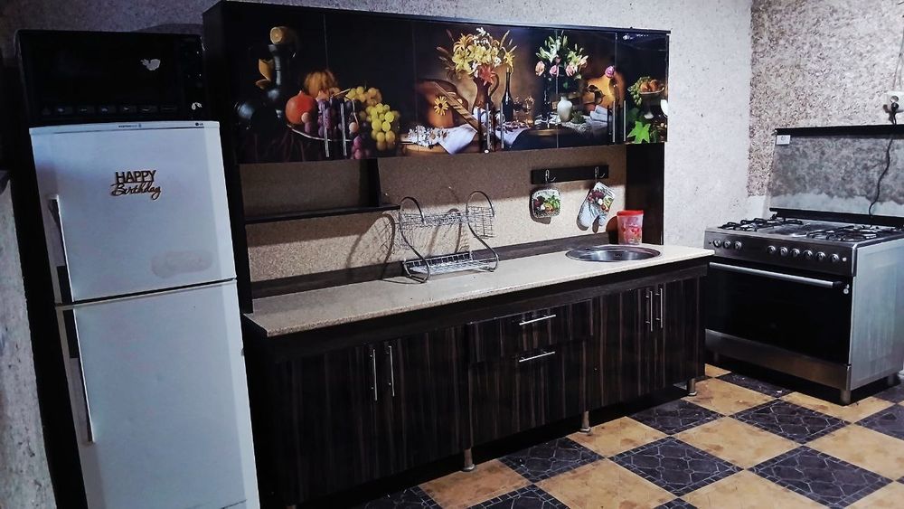 Nurafshon shahrida shoshilinch sotiladi