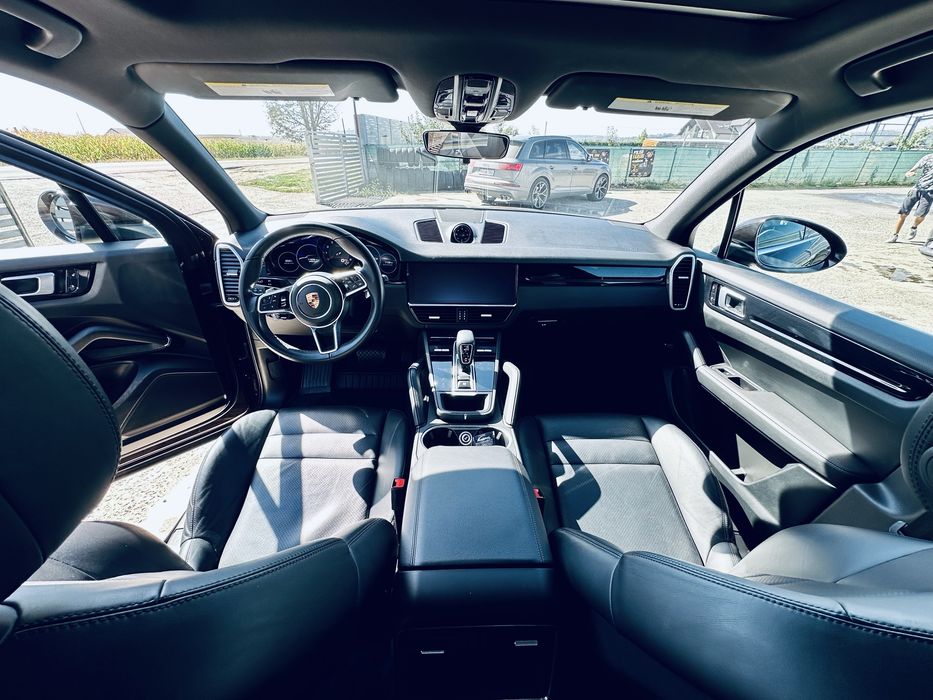 Porsche Cayenne 2020