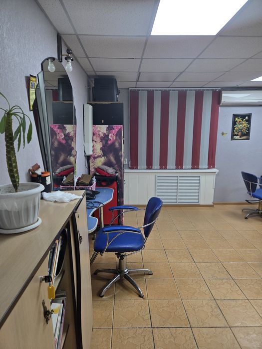 Сдам в аренду парикмахерскую