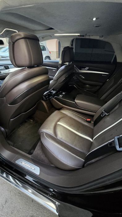 Audi A8 3.0tdi trapa/distronic/quattro/matrix/Bang&Olufsen