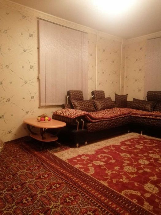 Продается квартира в Яшнабадском районе Куйлюк 2-х ком на 2-этаже