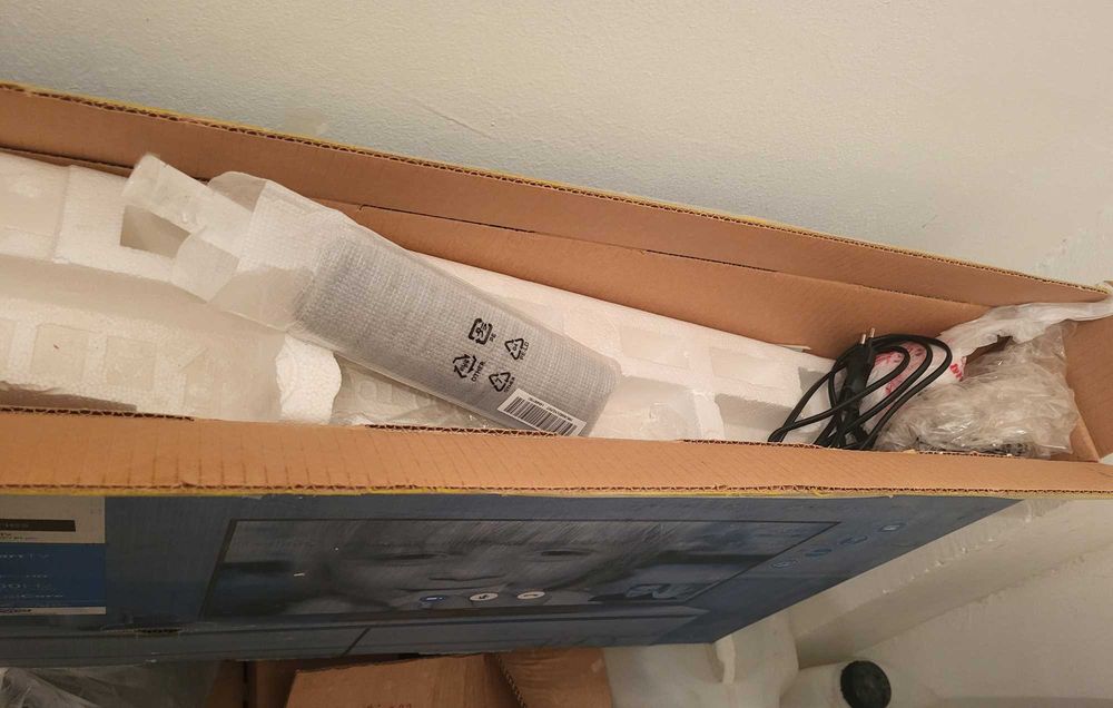 Телевизор Philips SmartTV 32