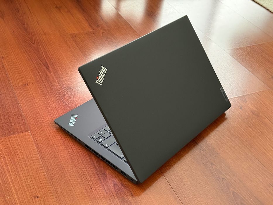 Лаптоп 14’ FHD+IPS Core i7-1270p Lenovo Thinkpad P14s g3  Nvidia T550 32GB DDR4 1TB SSD