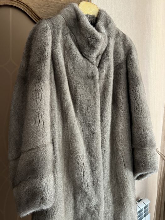 Шуба норковая. 260 000