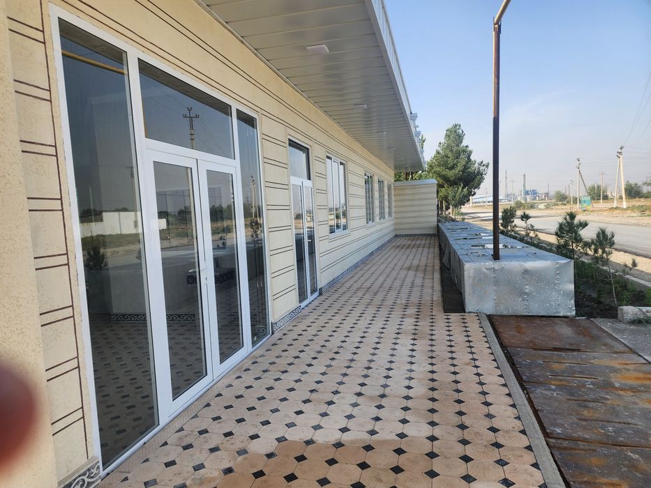 Eng Arzon mehmonhona Navoi shahar 50000 sum.   Navoida eng arzon !!!