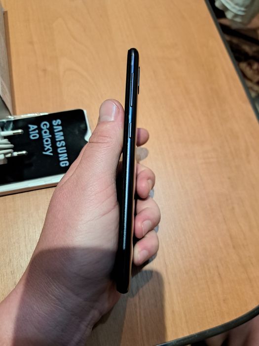 Samsung Galaxy A10   Хорошш!!!