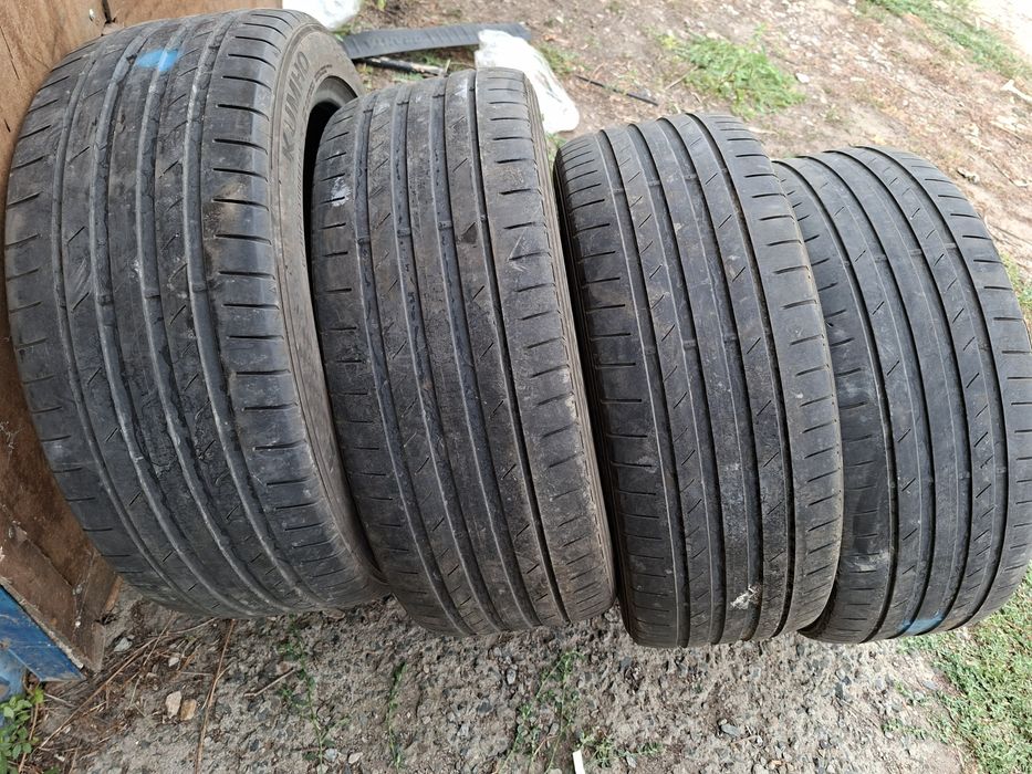 Продам шины. 225/45/19  кумхо