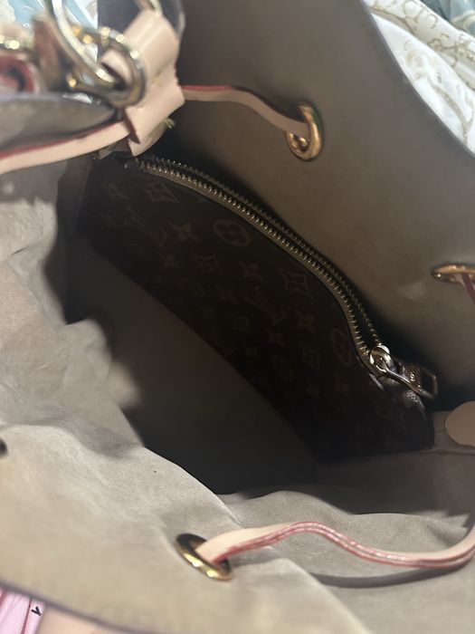 Louis Vuitton чанта