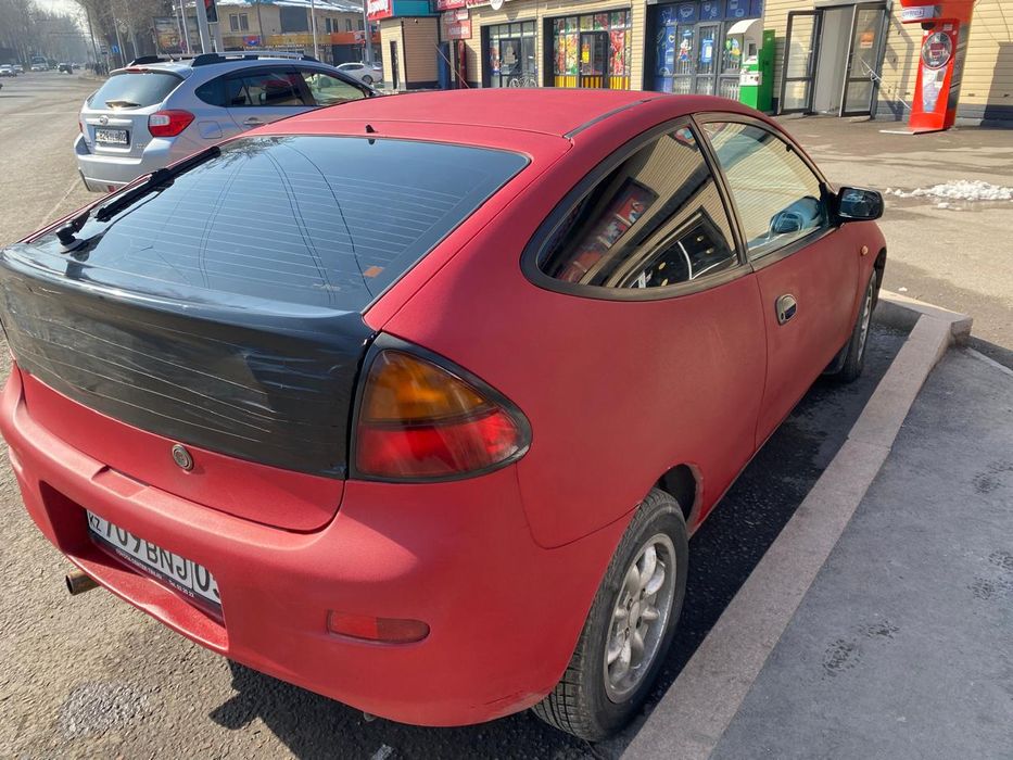 Продам срочно Мазду