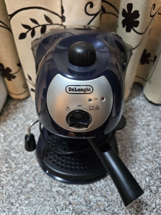 Masina de cafea Delonghi