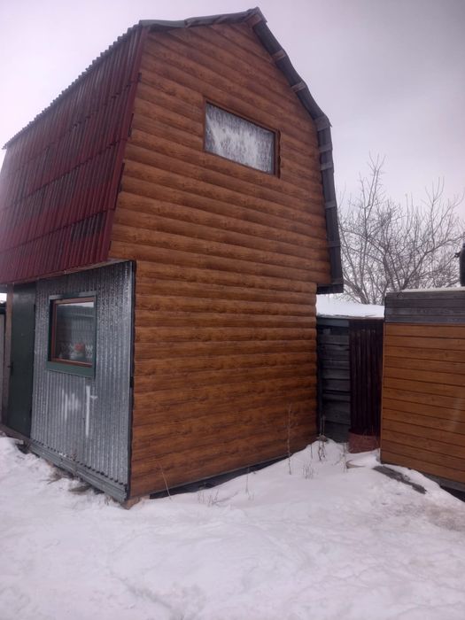 Продам домик двухэтажный