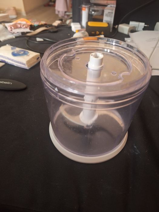 Aparat de mărunțit universal, aproape nou