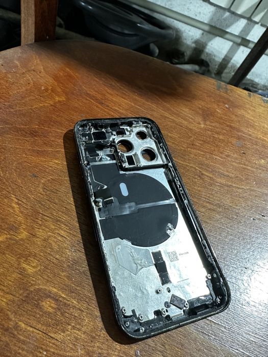 Корпус iphone 14pro