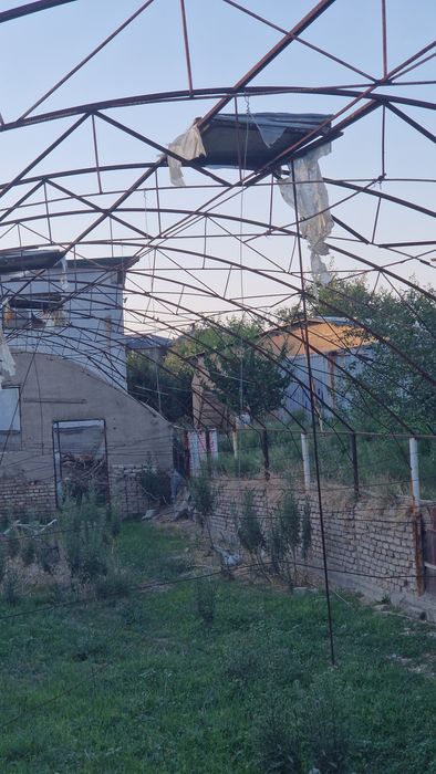 3 sotix (taxminan 300-333 m²) yer uchun issigxona yoylari
Sifatli meta