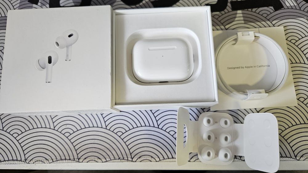 Продаю AirPods Pro 2