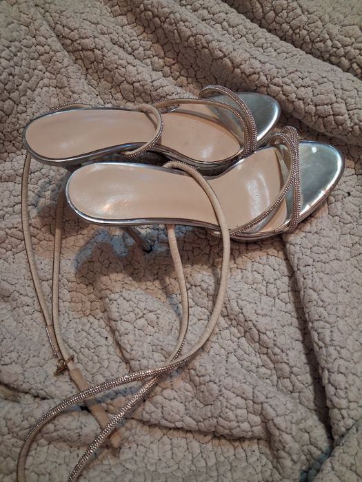 Токчета  обувани веднъж