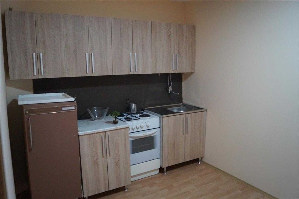 Дава се под наем Тристаен апартамент в Пловдив, Център - 79 кв.м за 204 € - Снимка #1