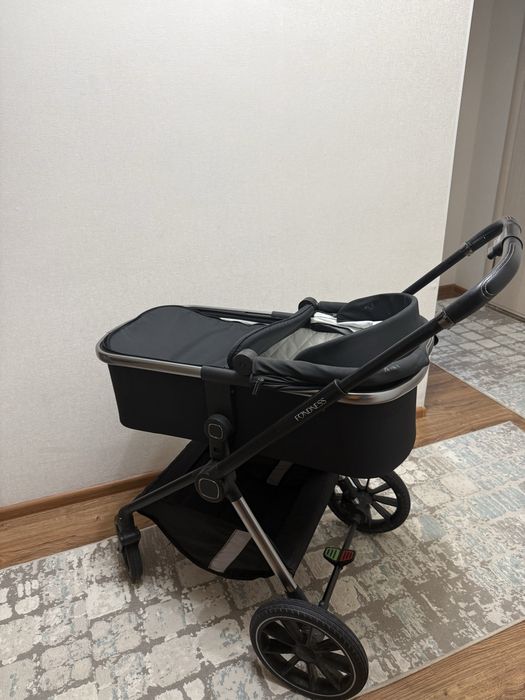Продам коляску 2 в 1