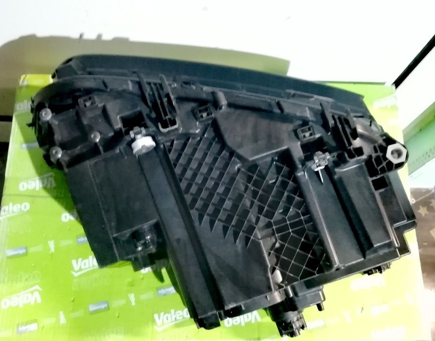 Фар Фарове за БМВ Х7 Г07 / BMW X7 G07 Adaptive LED LCI.