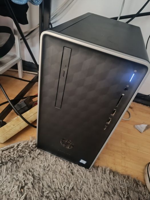 Vând pc gaming i7 8700