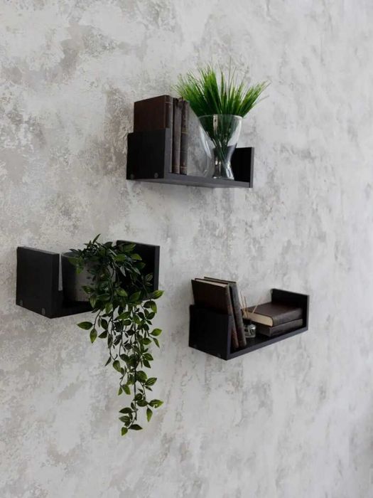 Комплект полок из 3-х штук, навесных, новые.