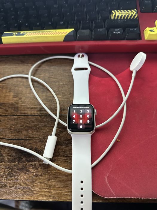 Apple watch se 2 gen 32gb 100%