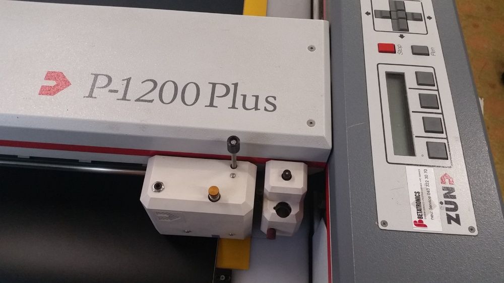 Продавам Zund P-1200 Plus