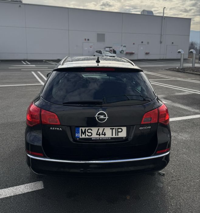 Opel Astra J 2016