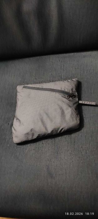 Peak Performance-ветровка   L