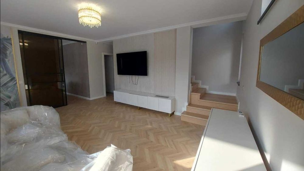 LA CHEIE - Casa noua P + E, 90mp , zona centrala, mobilata + utilata