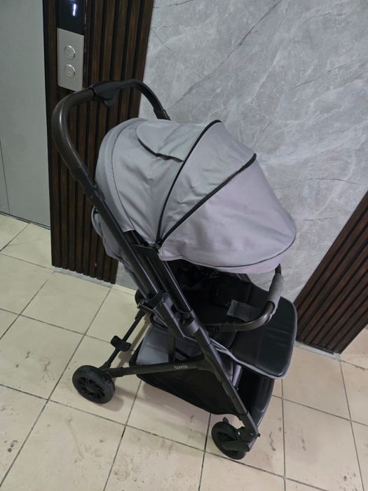 Коляска прогулочная