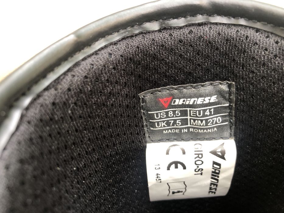 Дамски мото ботуши и мото ръкавици