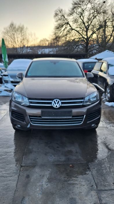 VW Touareg 3.0 V6 TDI,CRC motor 245 к.с. , ел. багажник, 60 броя на ча