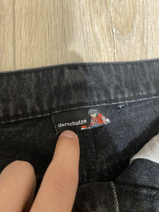 Derschutze Jeans