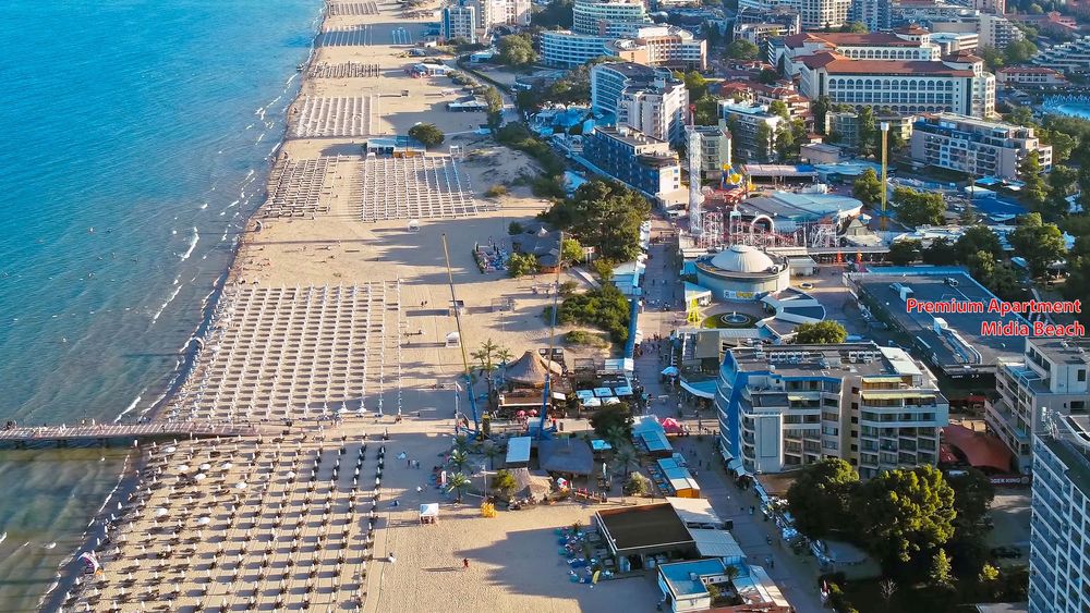 Лукс Aпартамент на 30м. от плажа