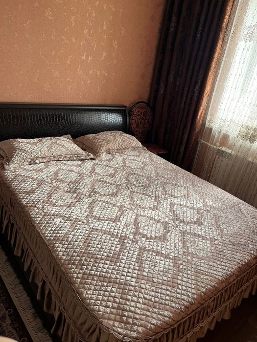 Продам двух спальную кровать и шкаф. Можно по отдельности