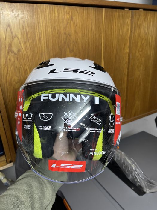 Vand casca moto pentru copii