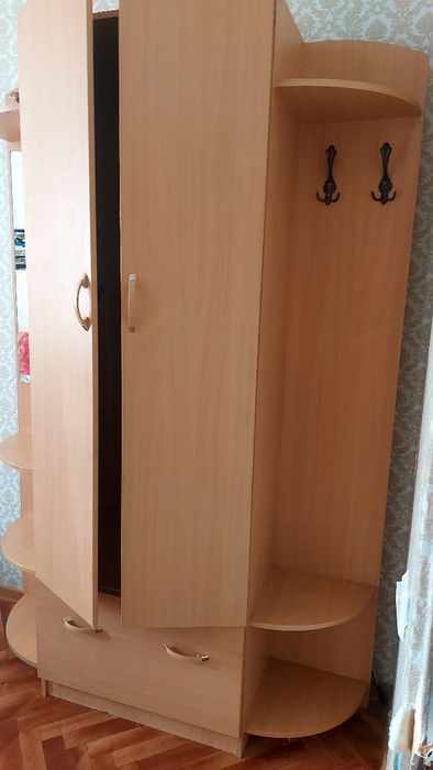 Шкаф для прихожей