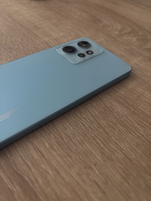 Телефон Redmi Note 12