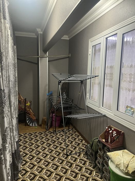 Medgaradok 3-xona 8 etaj kvartira sotiladi