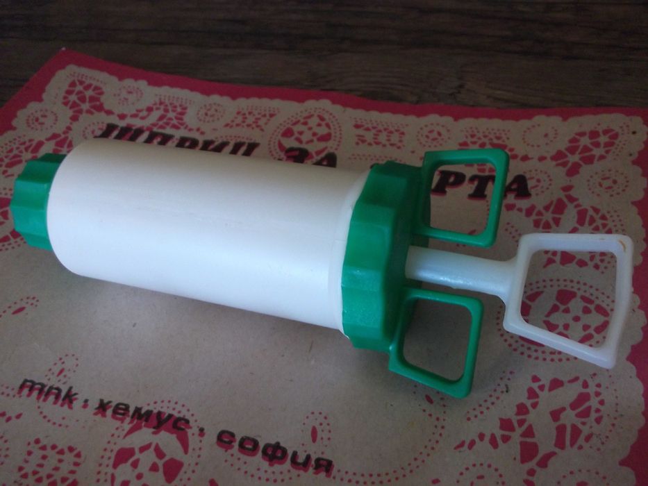 Нов шприц за торта