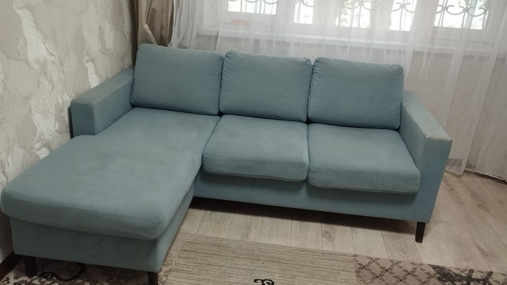 Продам диван угловой