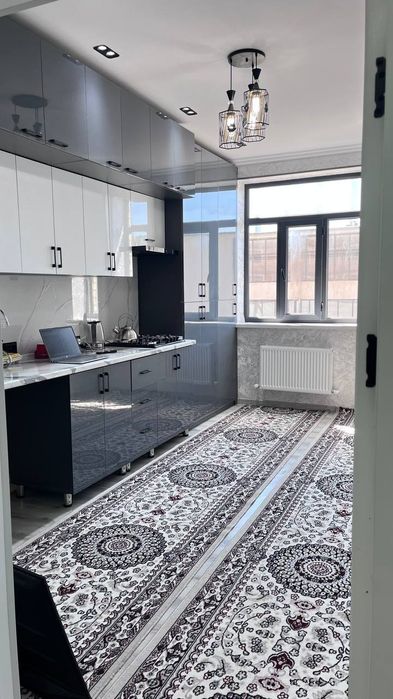 Kivartira bor yangi.  Navastroyka    550$