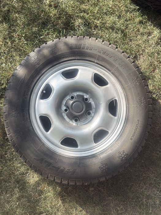 Комплект шины 215/60 R16 на дисках Toyota