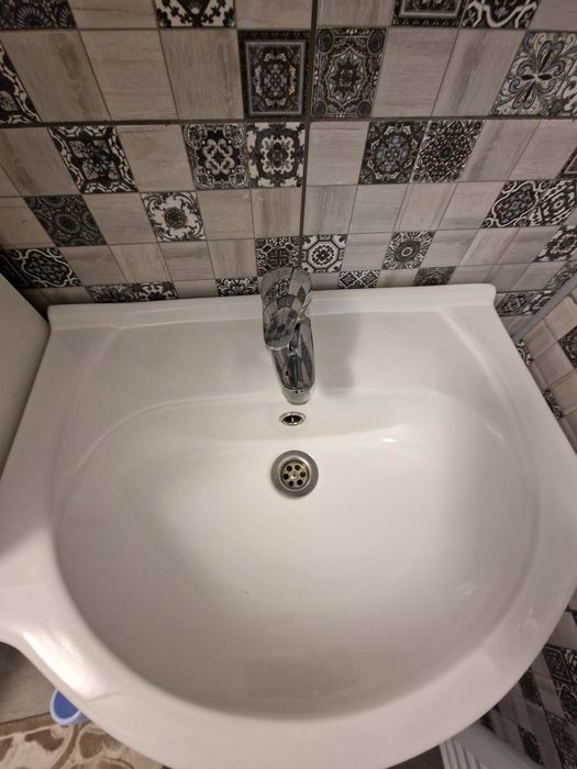 Mobilier baie masca, lavoar si oglinda