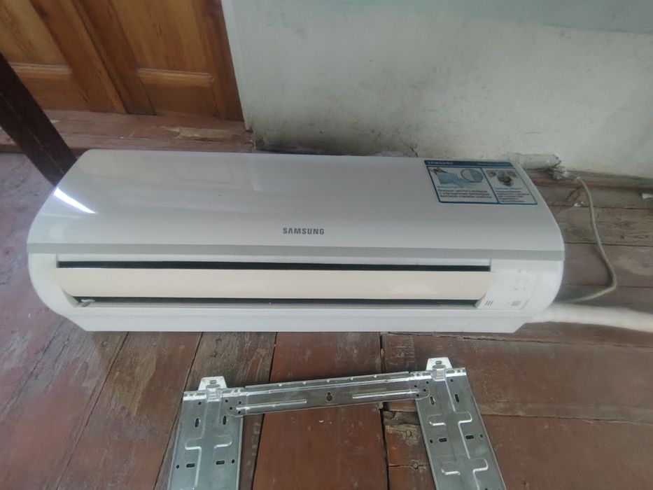 Кондиционер LG 12