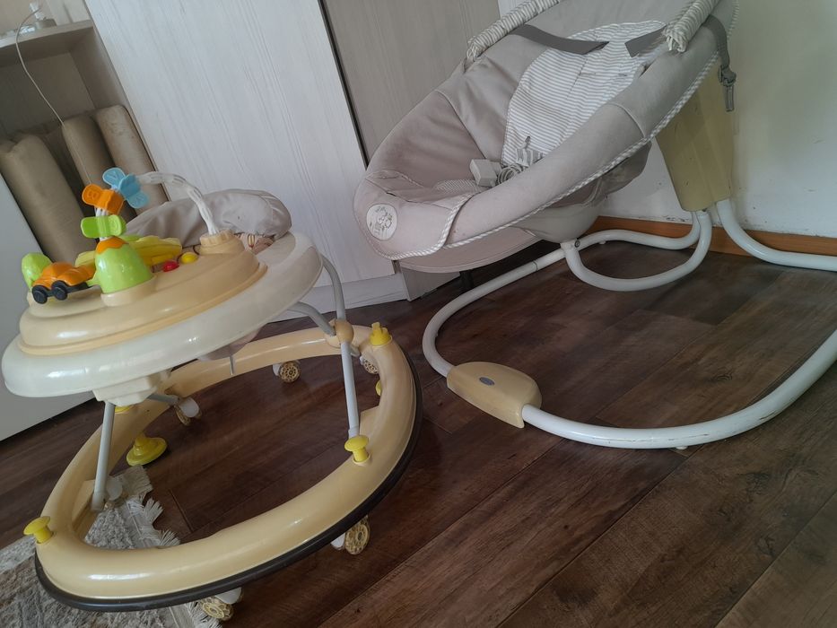 Продам ходунок,коляска.